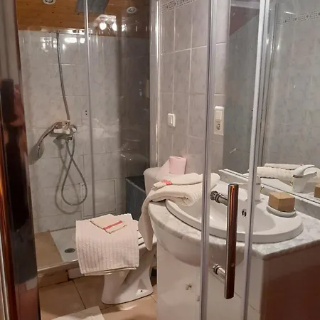 Dans Maison Typique Gersoise * Ornezan