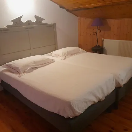 Dans Maison Typique Gersoise